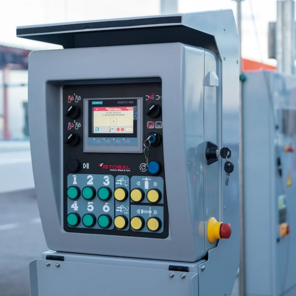 Panou de comandă touch-screen